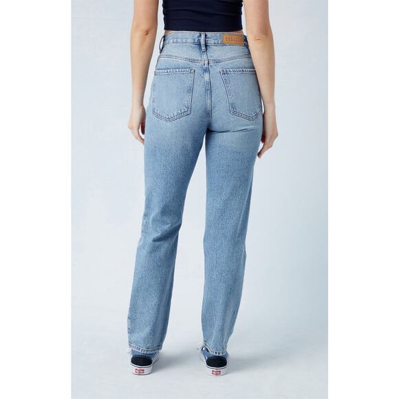 PacSun Woman’s Button Fly Straight Leg Light Wash Dad Jean- Size 28 - Picture 12 of 12